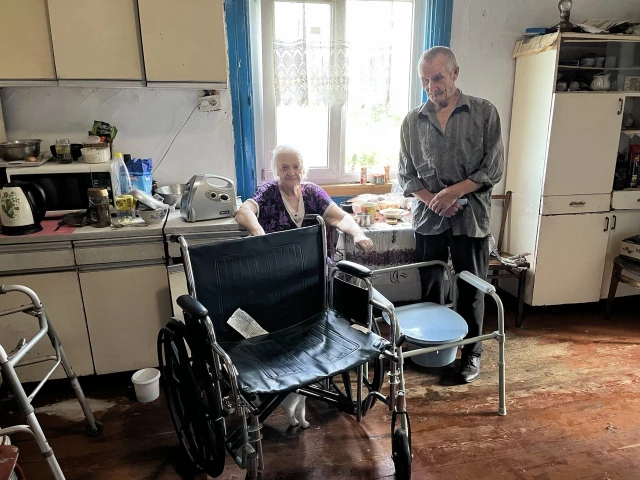 Продуктові набори та засоби гігієни для людей з інвалідністю та переселенців