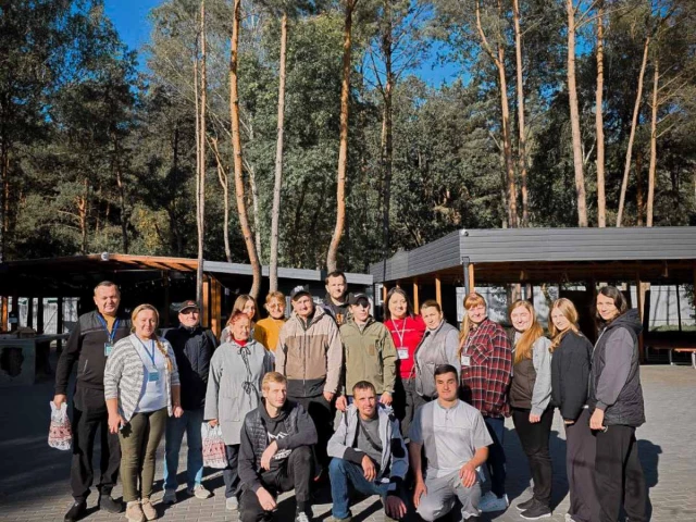 Час, що змінює: відпочинок та підтримка для ветеранів та їх сімей. cover image