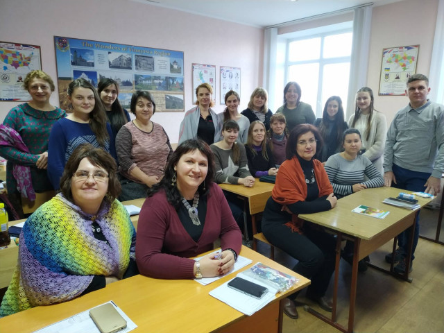 Ближче до світу нечуючих cover image